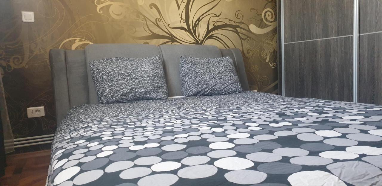 Appartamento Modern Piteşti Esterno foto